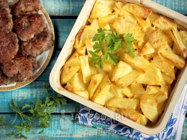 Фото блюда: Картошка в духовке с майонезом