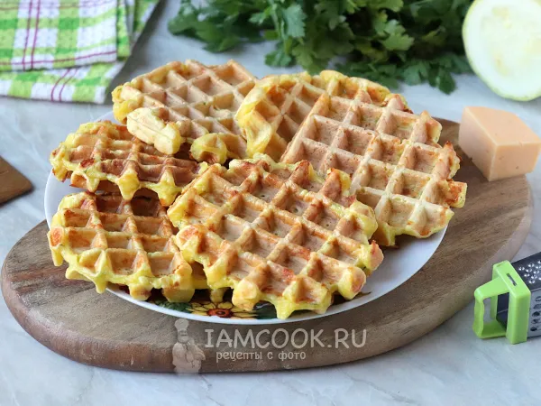 Фото блюда: Вафли из кабачков с сыром в вафельнице