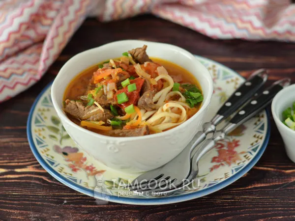Фото блюда: Лагман из говядины в казане на плите
