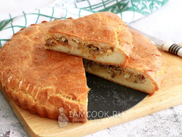 Фото блюда: Пирог с капустой и фаршем на кефире