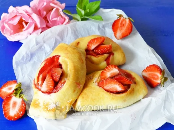 Фото блюда: Булочки с клубникой