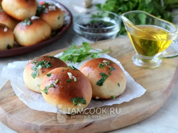 Фото блюда: Пампушки с чесноком на кефире