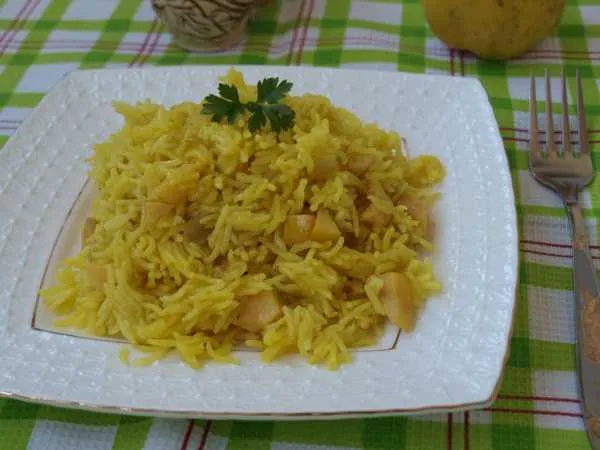 Фото блюда: Рисовый гарнир с айвой