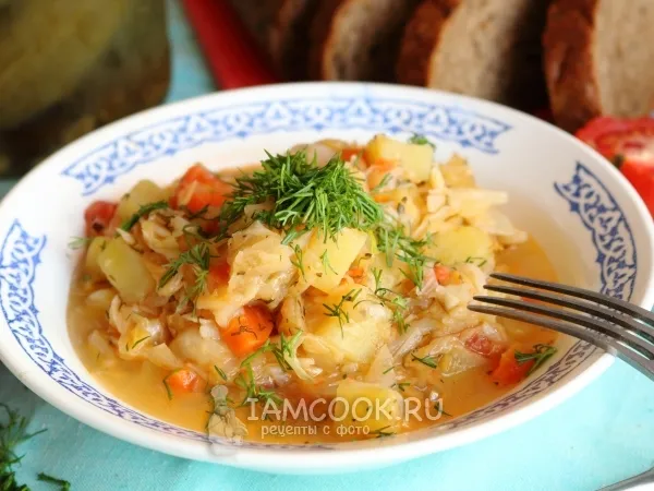 Фото блюда: Тушеная капуста с картошкой в мультиварке