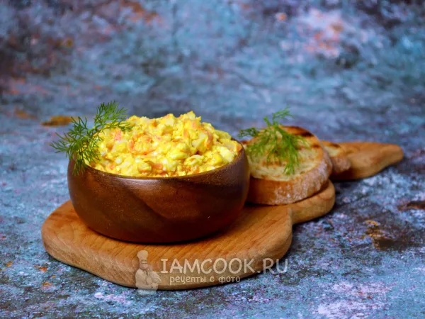 Фото блюда: Салат «Лисичка» с копченой курицей