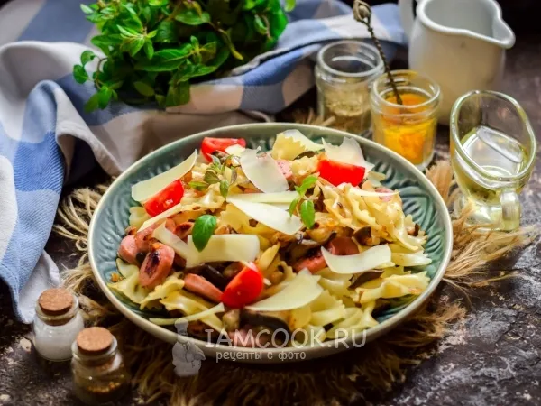 Фото блюда: Макароны с сосисками и грибами