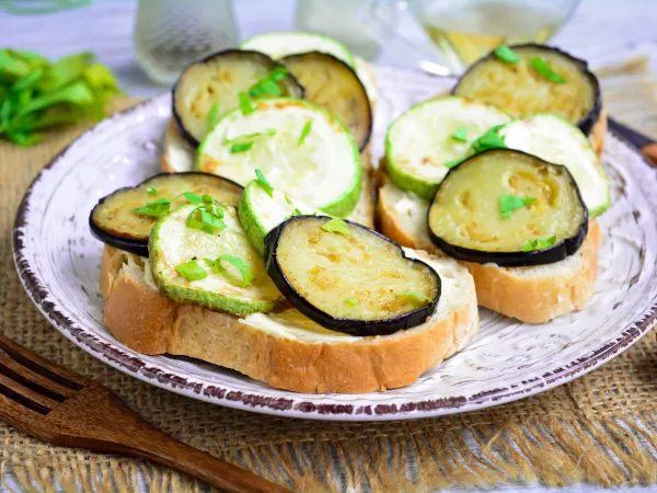 Фото блюда: Бутерброды с кабачками и баклажанами