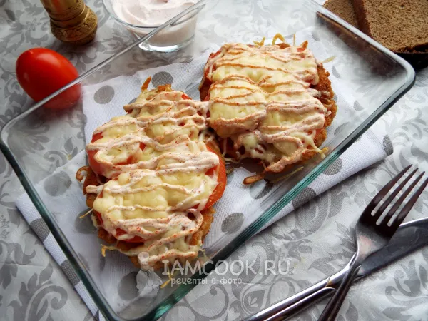 Фото блюда: Куриный шницель с помидорами и сыром в духовке