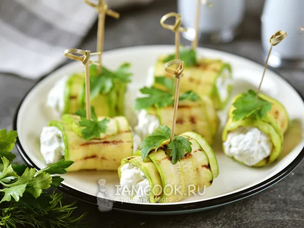 Фото блюда: ПП рулетики из кабачков