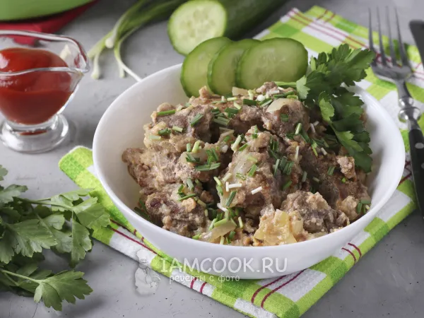 Фото блюда: Телятина в сметанно-чесночной заливке