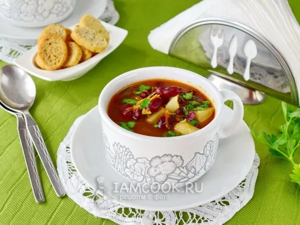 Фото блюда: Постный суп с консервированной фасолью