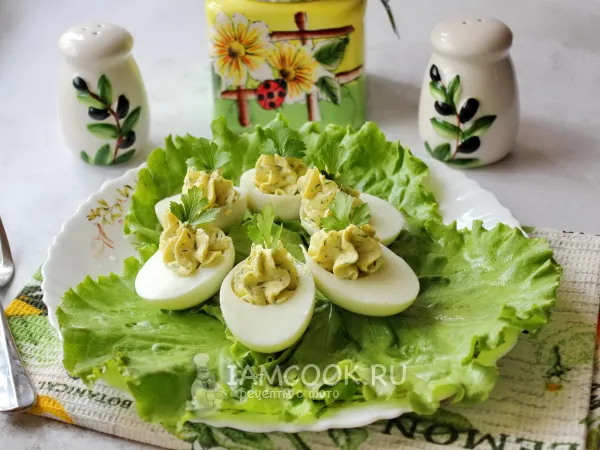 Фото блюда: Яйца, фаршированные луком и желтком