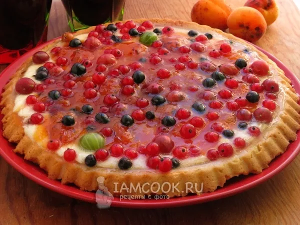 Фото блюда: Кростата с абрикосовым джемом и ягодами