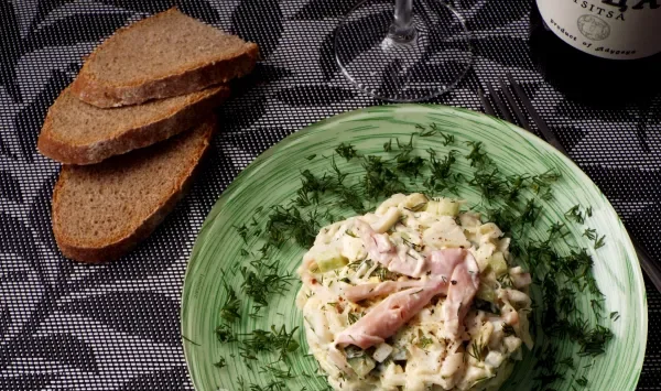 Фото блюда: Салат с кальмаром и капустой