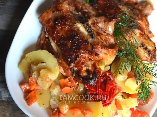 Фото блюда: Спинки куриные с овощами в духовке