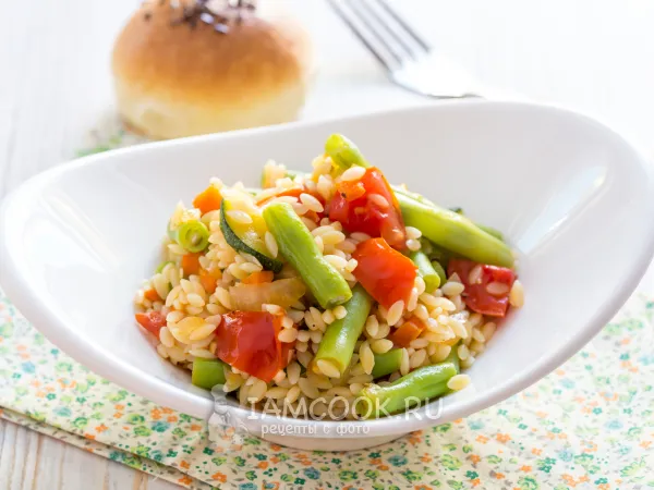 Фото блюда: Салат из орзо со стручковой фасолью и овощами