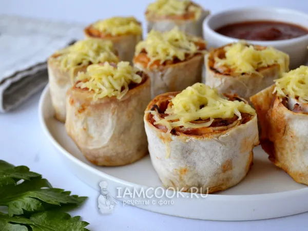 Фото блюда: Рулетики «мини-пиццы» из лаваша на сковороде