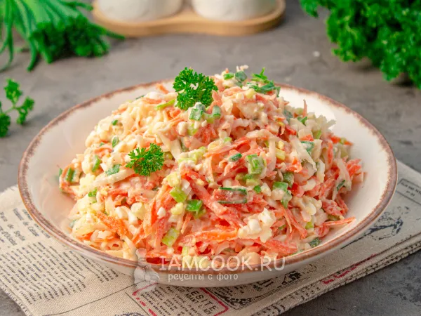 Фото блюда: Салат из дайкона с морковью и яйцом