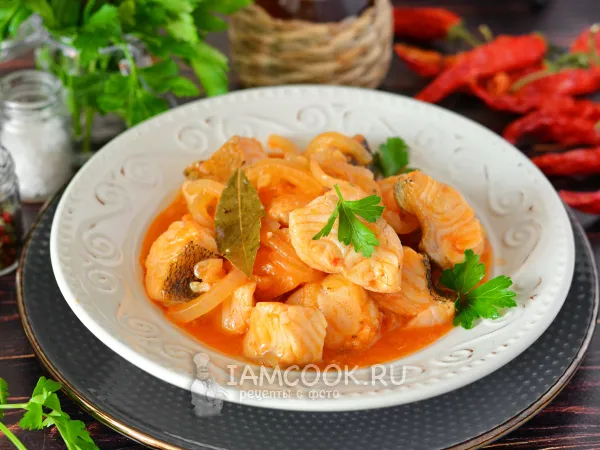 Фото блюда: Судак в томате с луком