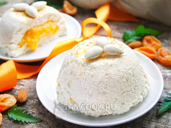 Фото блюда: Творожная пасха-фондан с соусом из кураги