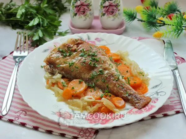 Фото блюда: Морской окунь в рукаве в духовке