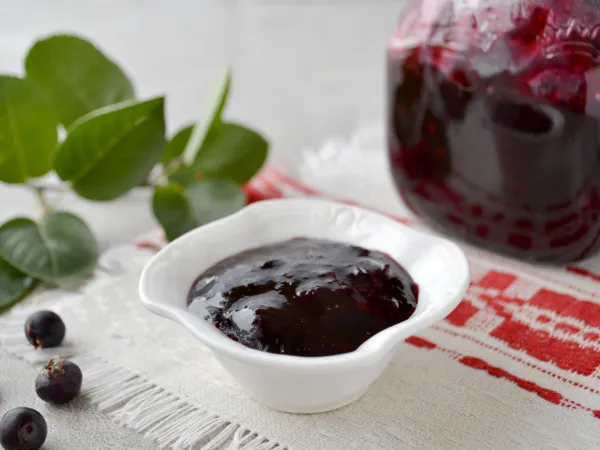 Фото блюда: Джем из ирги на зиму (простой рецепт)