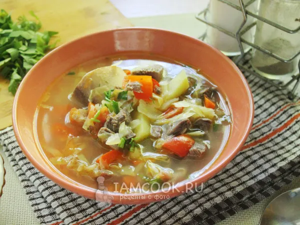 Фото блюда: Щи с говядиной и болгарским перцем (со свежей капустой)