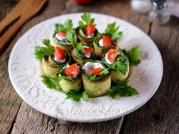 Фото блюда: Жареные кабачки с помидорами и чесноком