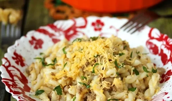 Фото блюда: Макароны с мясным фаршем и сыром