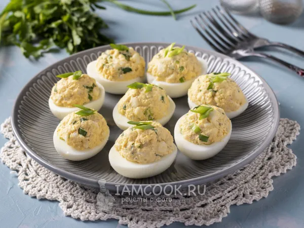 Фото блюда: Яйца, фаршированные кальмарами
