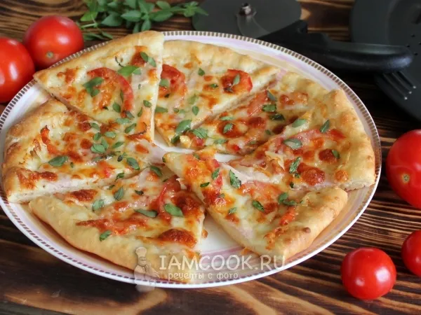 Фото блюда: Пицца с козьим сыром и ветчиной