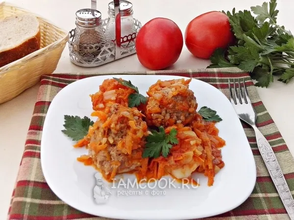 Фото блюда: Тефтели в томатно-овощном соусе