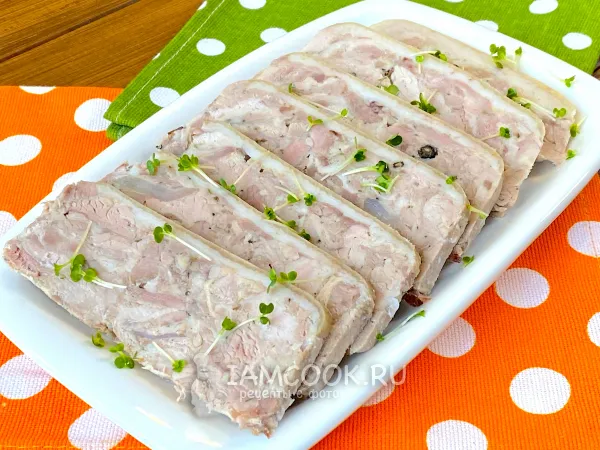 Фото блюда: Прессованное мясо из свиной рульки