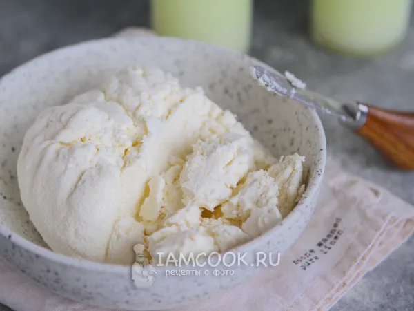 Фото блюда: Творог из молока в мультиварке