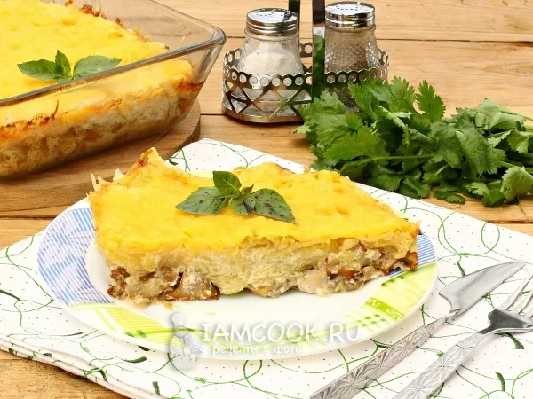 Фото блюда: Курица с лисичками, запеченная «под шубой»