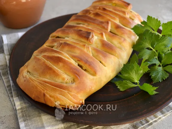 Фото блюда: Пирог с рыбным фаршем из слоеного теста