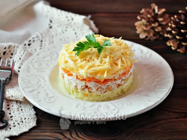 Фото блюда: Салат «Рождество» с копченой грудкой