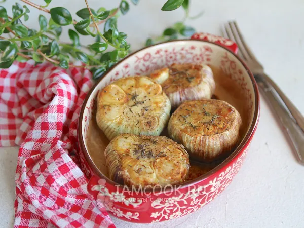 Фото блюда: Запеченный чеснок в духовке