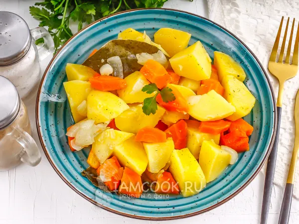 Фото блюда: Овощное рагу без мяса в горшочке в духовке