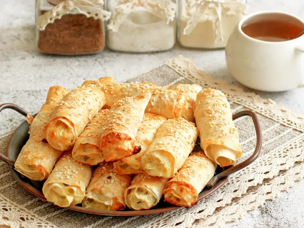 Фото блюда: Трубочки из лаваша с творогом и сыром