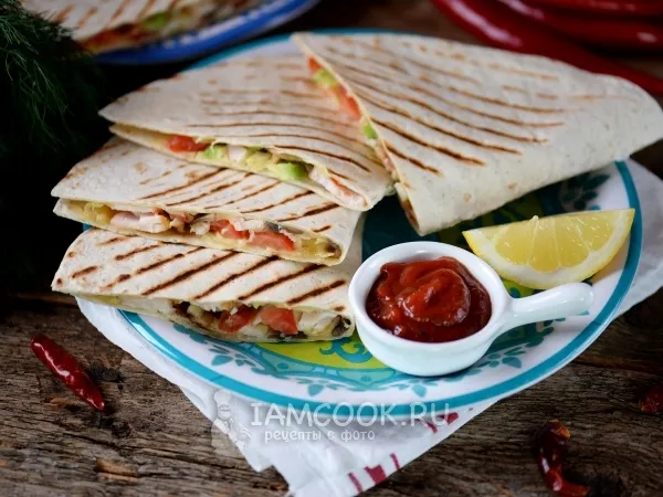 Фото блюда: Мексиканская лепёшка тортилья с начинкой