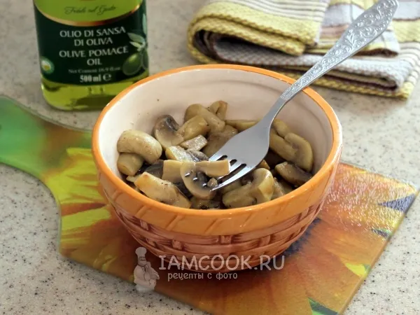 Фото блюда: Шампиньоны, маринованные в лимонном соке и коньяке