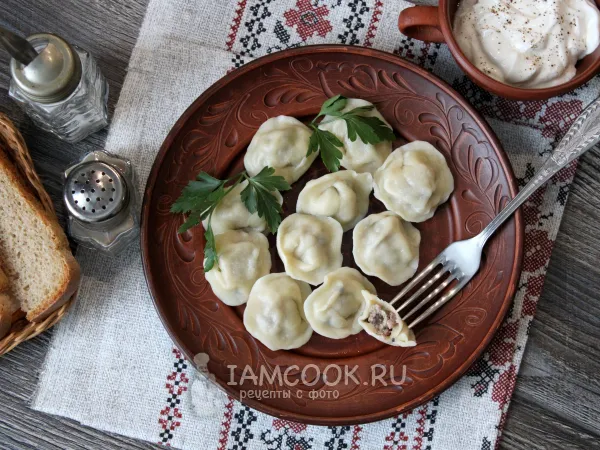 Фото блюда: Пельмени с сушеными грибами