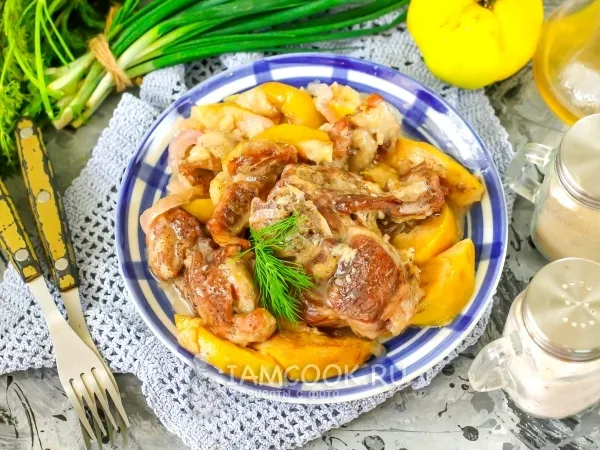 Фото блюда: Баранина с айвой в духовке