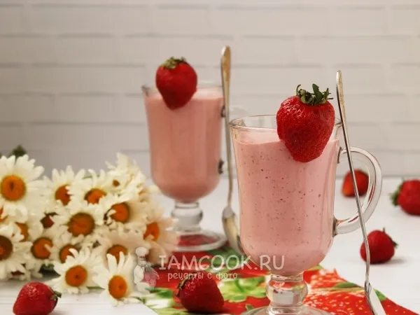 Фото блюда: Протеиновый коктейль с клубникой и творогом