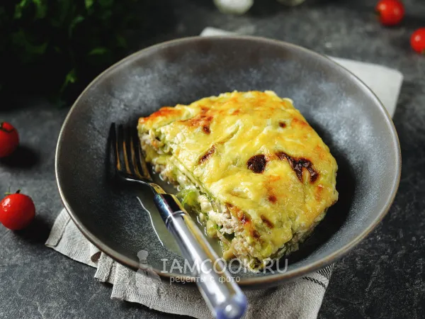 Фото блюда: Слоеная капустная запеканка с куриным фаршем