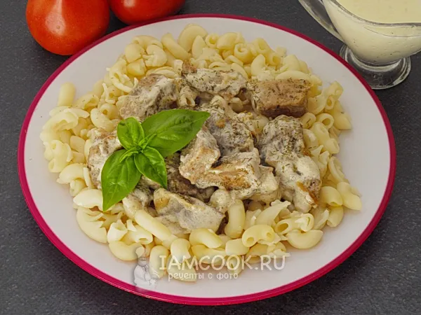 Фото блюда: Бефстроганов из свинины со сливками