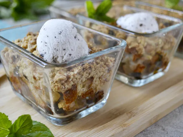 Фото блюда: Яблочный крамбл с изюмом