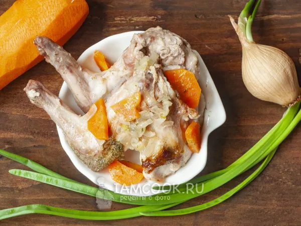 Фото блюда: Тушеный кролик с луком и морковью