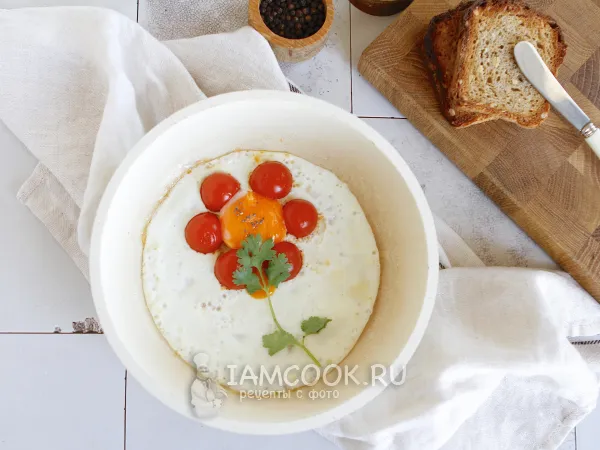 Фото блюда: Яичница в виде цветов